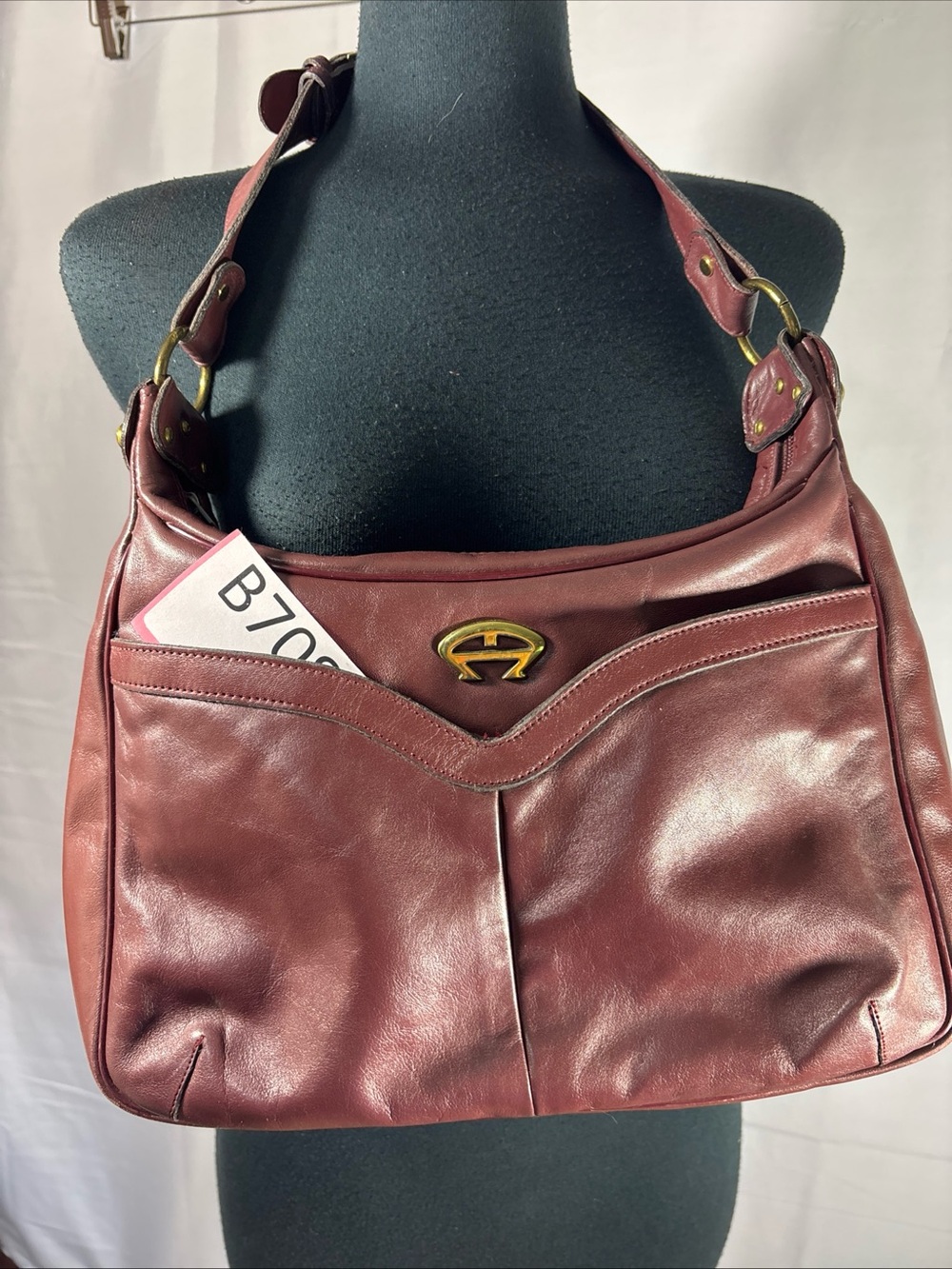 Etienne Aigner Burgundy Shoulder Bag with Gold Hardware - Picture 9 of 10